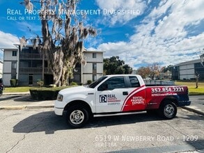 Building Photo - 6519 W Newberry Rd