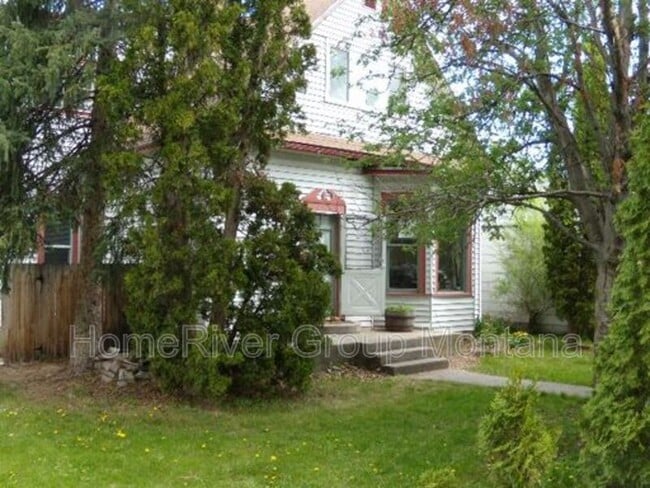 Building Photo - 528 S 5th St W