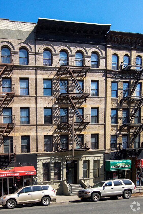 Foto del edificio - 133 W 116th St