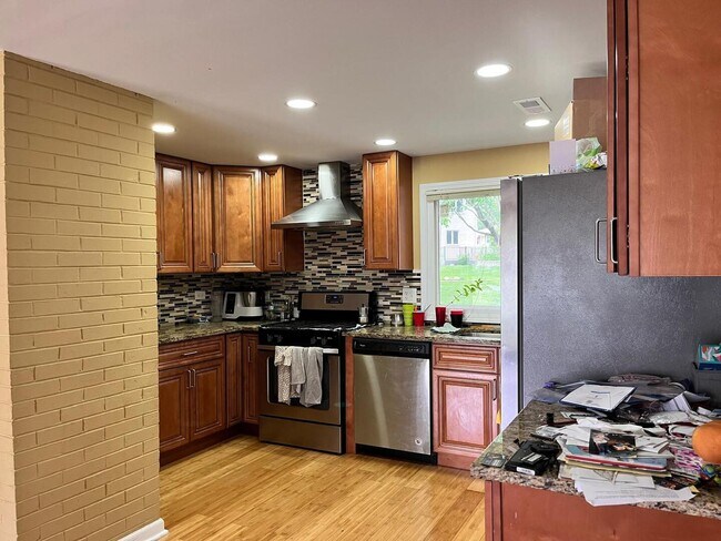 Foto del edificio - 236 Wellesley Ct