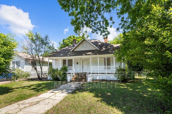 Building Photo - 1540 Cleveland Ave SW