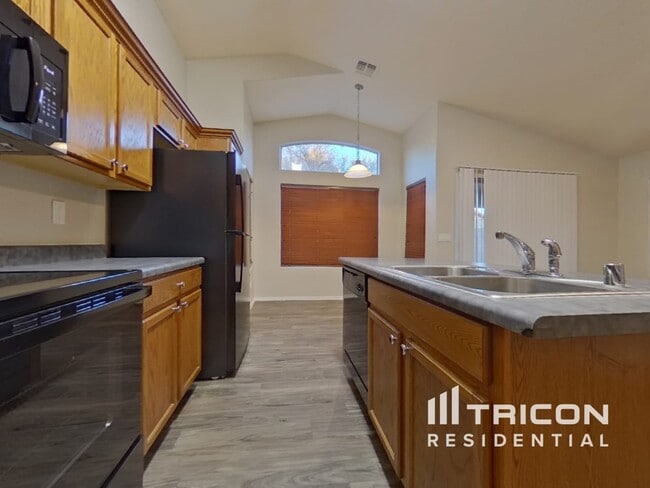 Foto del edificio - 25862 W Whyman St