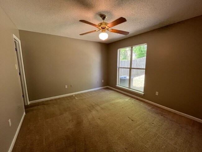 Foto del edificio - Renovated 2 Bedroom 2 Bath Home for Rent w...