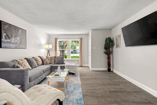 Foto del edificio - 7203 Timbercreek Dr