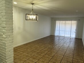 Building Photo - 13026 Trail Hollow Dr