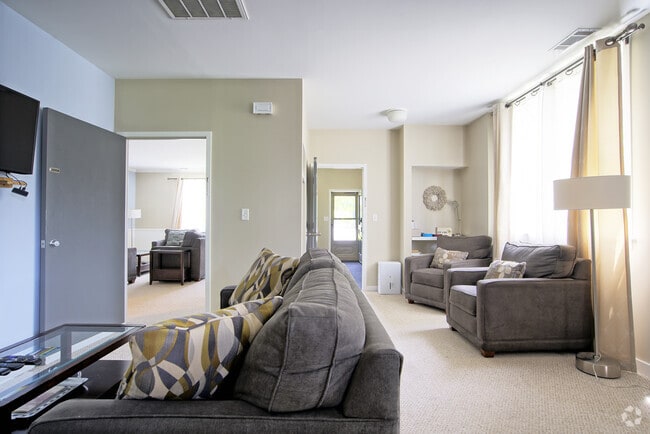 Building Photo - 2 Willets Pl