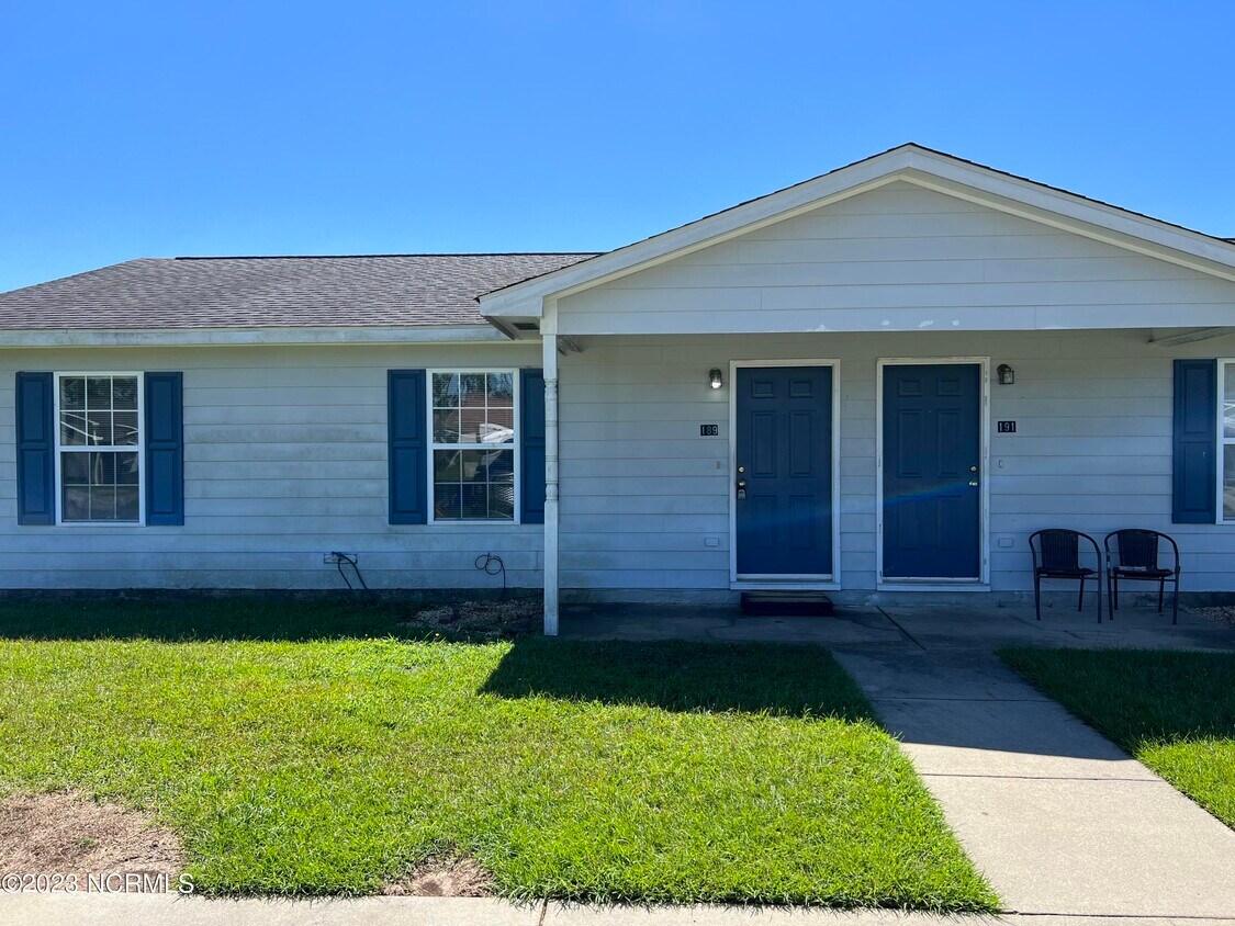 189 Centipede Ln, Raeford, NC 28376 Townhome Rentals in Raeford NC