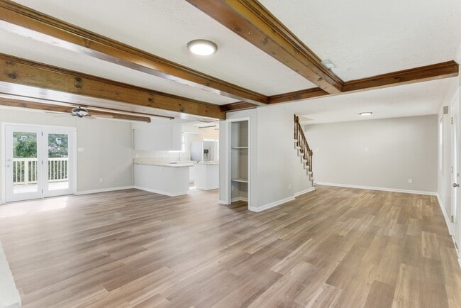 Photo - 10118 Lonesome Pine Dr House