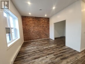 Building Photo - 202 Queen St W