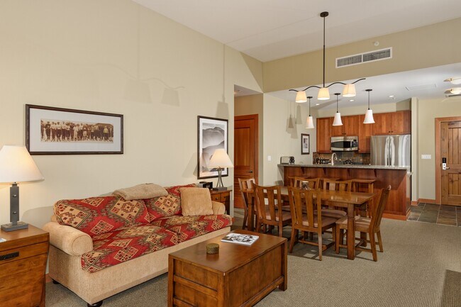 Building Photo - 60 Carriage Way