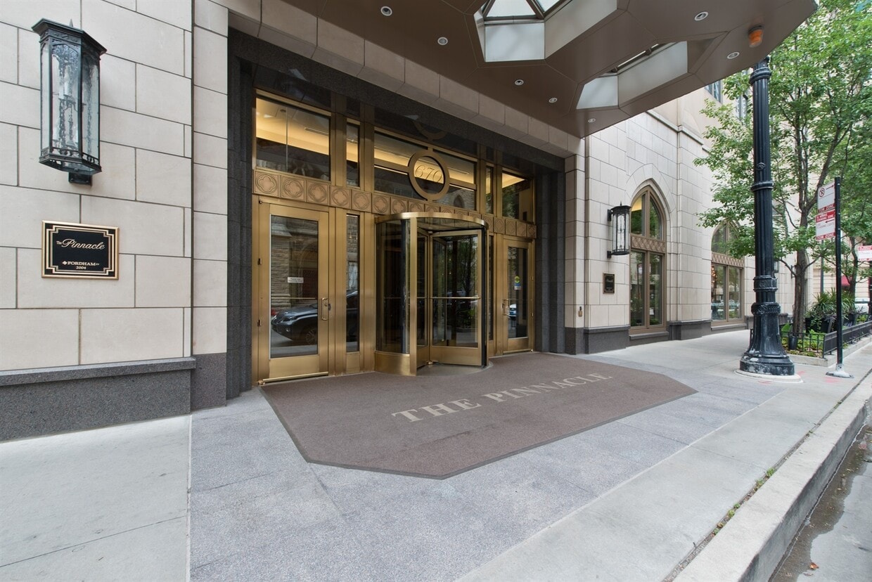 21 E Huron St Unit 4301, Chicago, IL 60611 Condo for Rent in Chicago