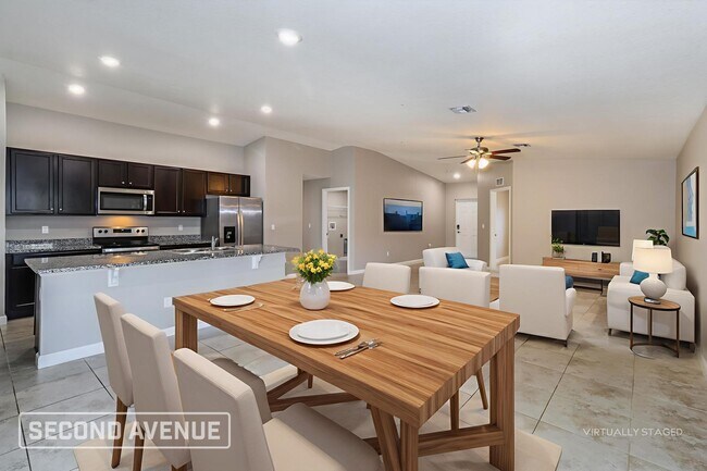 Foto del edificio - 785 Geoffrey Ave SW