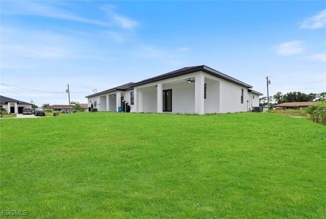 Building Photo - 1130 Ivan Ave S