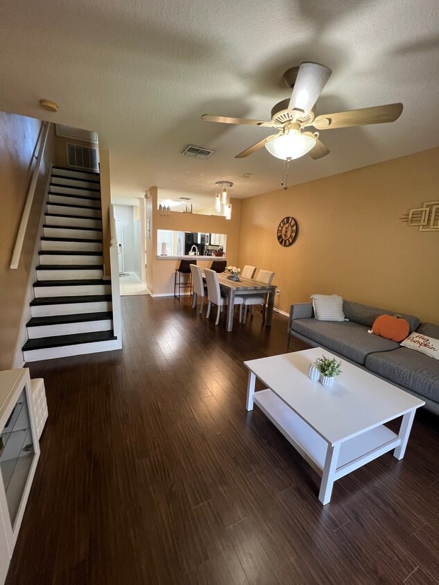 Foto principal - 1132 Kennewick Ct