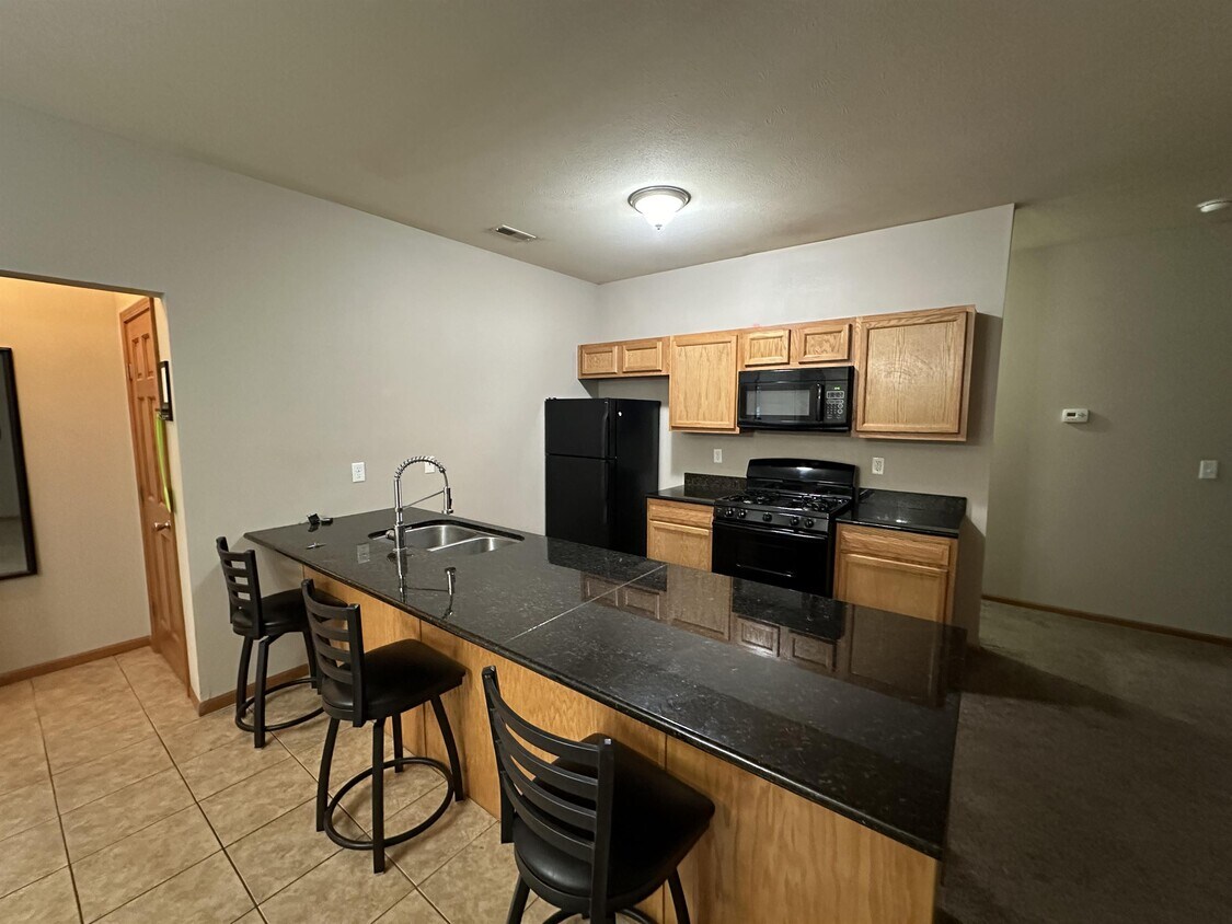 1018010183 Clearwing Ln, Roscoe, IL 61073 House Rental in Roscoe, IL