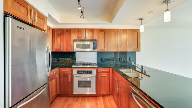 Foto del edificio - 650 Bellevue Way NE