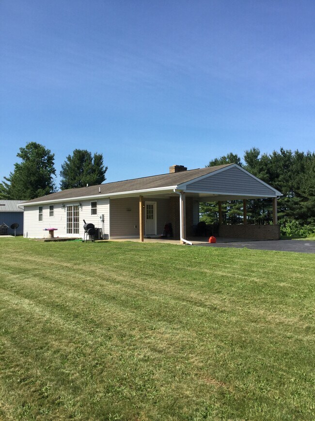 Building Photo - 17361 Cindy Ln