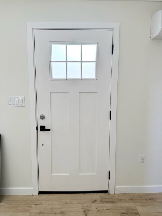 puerta principal - 10705 Dorothy Ave