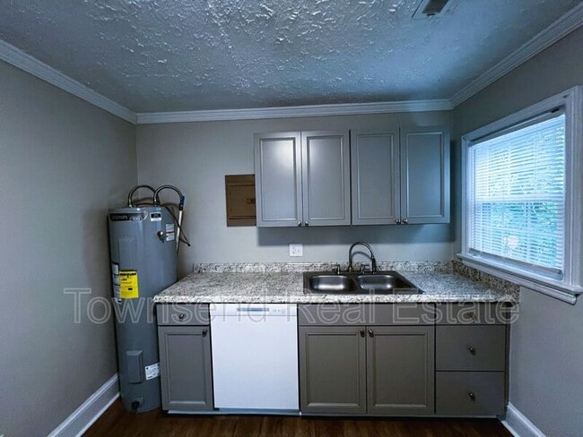 Foto del edificio - 217 N Virginia Ave