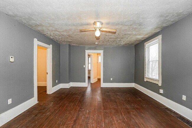 Foto del edificio - 6010 Wakefield Ave