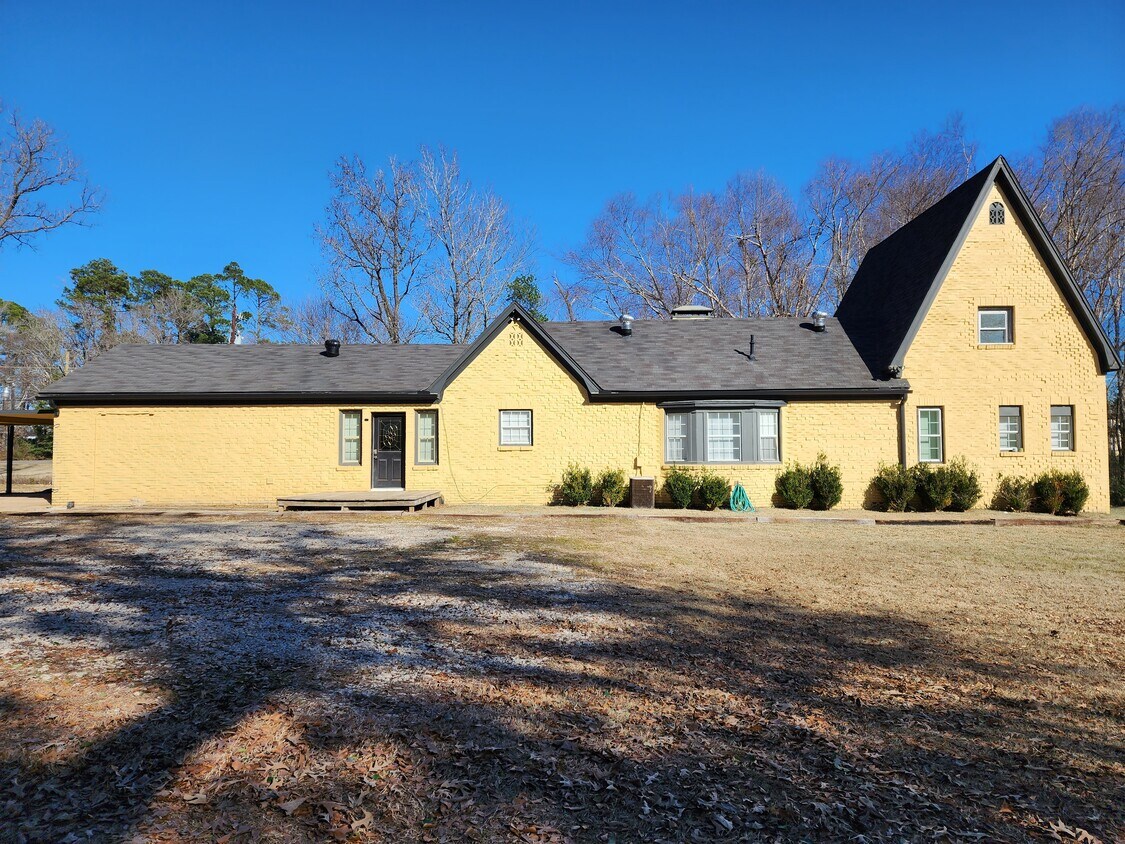 10007 US Hwy 69 N, Tyler, TX 75706 House for Rent in Tyler, TX