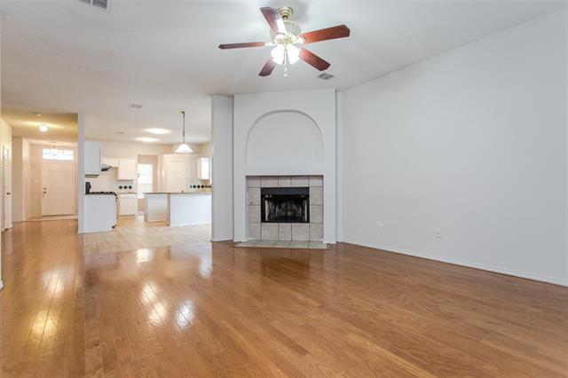 Foto del edificio - 738 Opal Ln