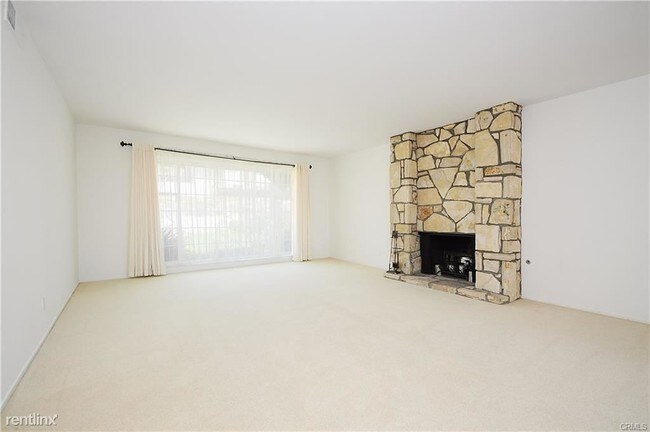 Building Photo - 5 br, 3 bath House - 30612 Via La Cresta