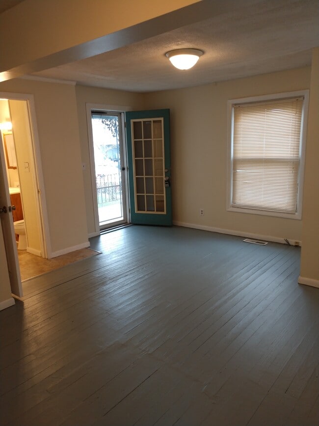 Building Photo - 625 Buckeye St