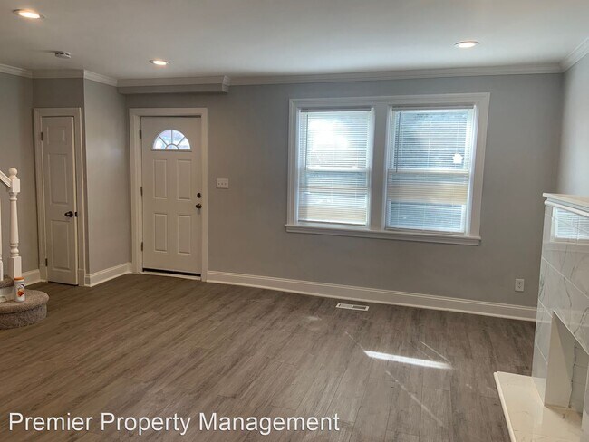 Building Photo - 4 br, 1.5 bath House - 3 S. Bernice Avenue