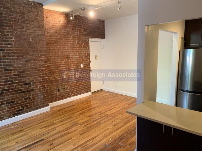 Building Photo - 151 West 82nd Street