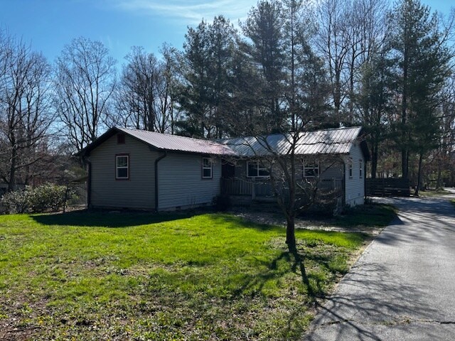 Primary Photo - 726 Brookside Camp Rd