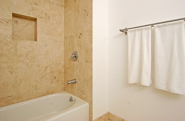 Foto del edificio - 2216 Main St