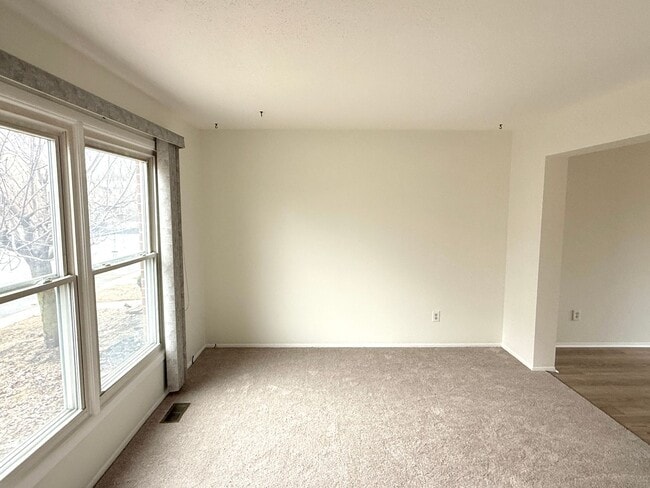 Building Photo - Newly Renovated! - 2 Bedroom, 1.5 Bathroom Condo In Van Buren Twp, Mi