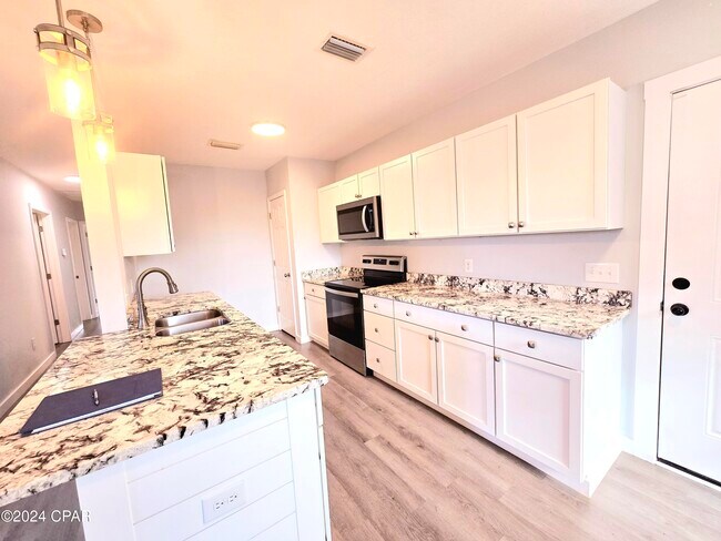 Foto del edificio - 3805 E 4th St