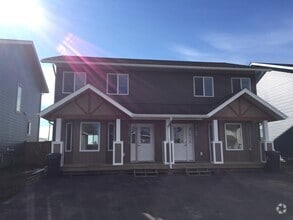 Building Photo - 9209-9102 102 Ave