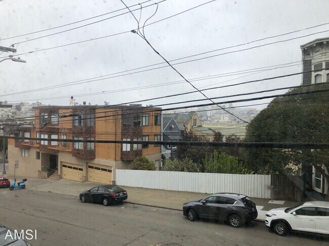 Building Photo - 1 br, 1 bath House - 1327 Lyon Street A
