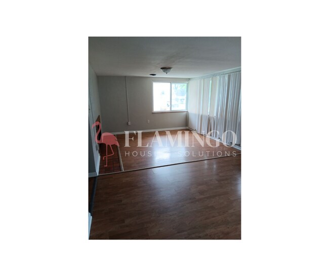Foto del edificio - Comfortable 2-Bedroom Home with Garage & S...