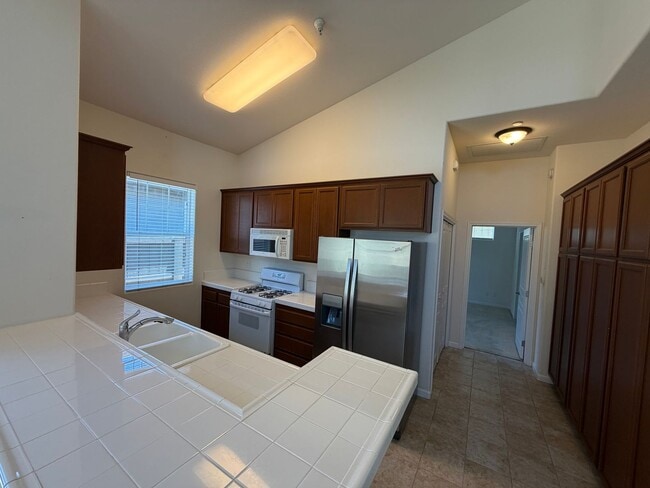 Building Photo - 1353 Dolcetto Ln