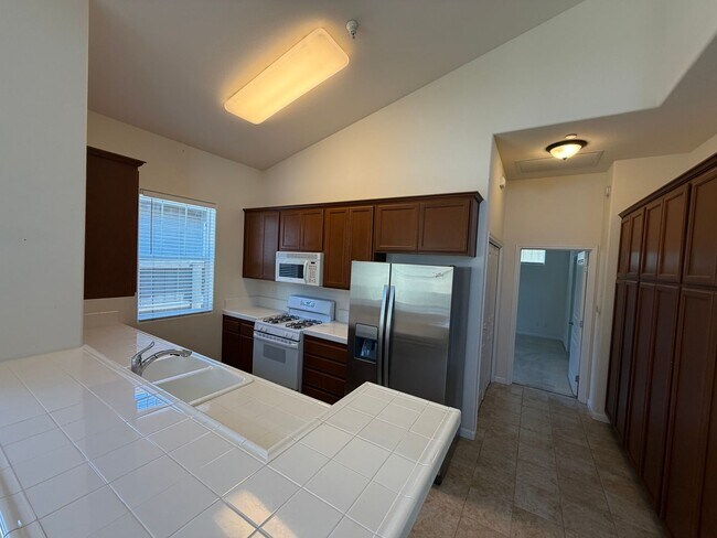 Foto del edificio - 1353 Dolcetto Ln