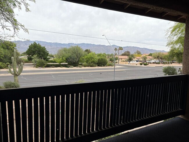 Foto del edificio - 8080 E Speedway Blvd