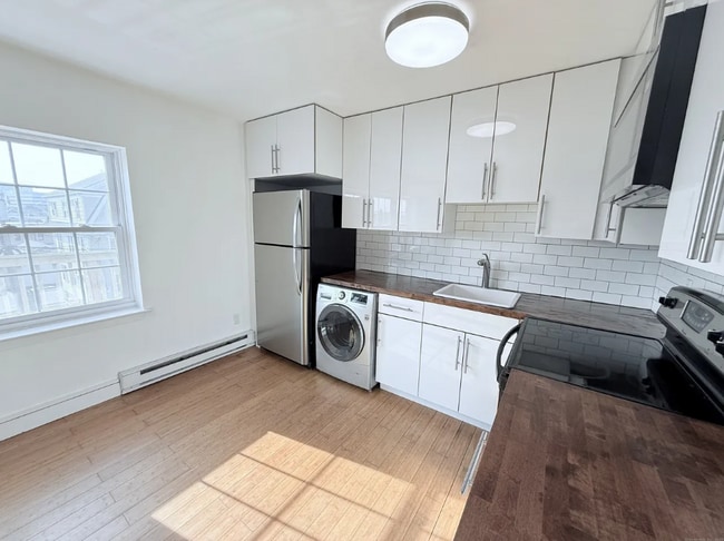 Foto del edificio - 8 Wardwell St