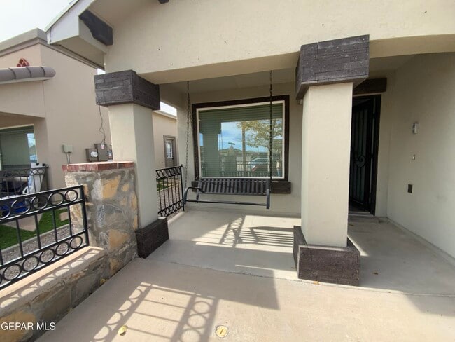 Building Photo - 4837 Kiko A Fierro Dr