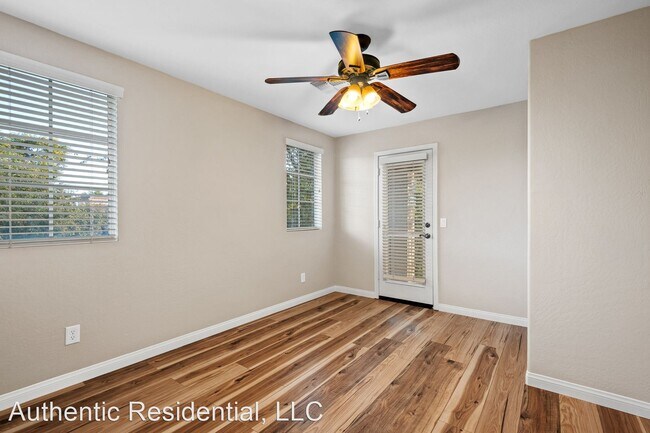 Building Photo - 3 br, 2.5 bath House - 4311 E Carla Vista Dr