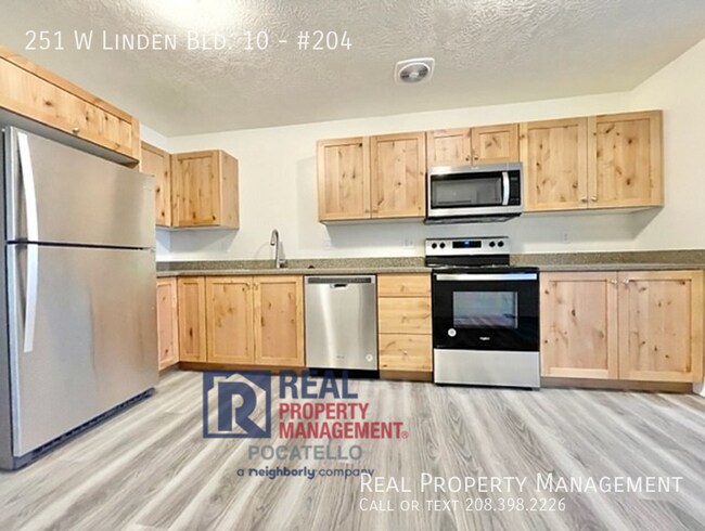 Building Photo - 3 Bedroom 1 Bath Apartment - Fiber High Sp...