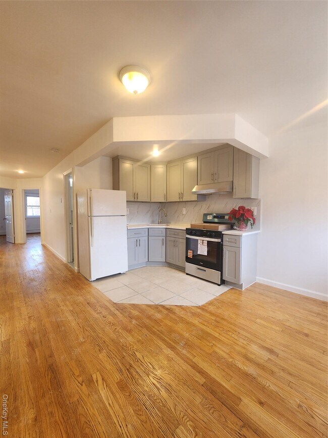 Foto del edificio - 61-21 159th St