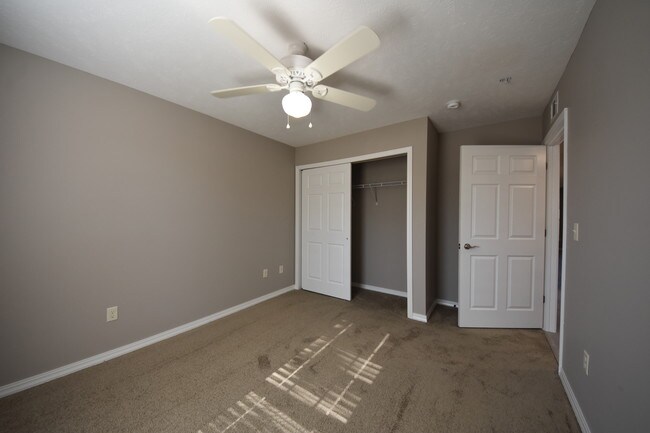 Foto del edificio - Mill Creek Apartments