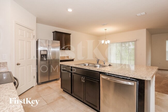 Foto del edificio - 1053 SW Canary Terrace