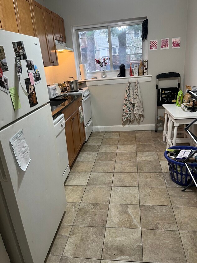 Primary Photo - 67 Chiswick Rd