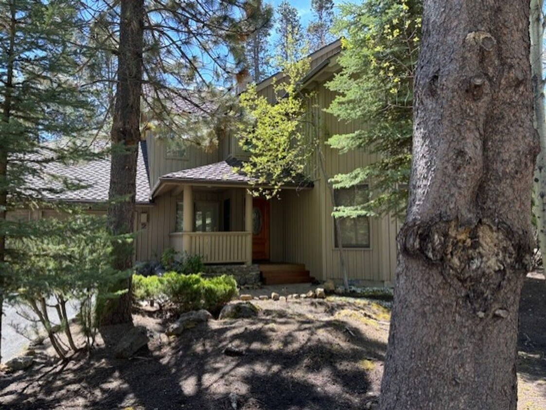 Primary Photo - 17907 Acer Ln