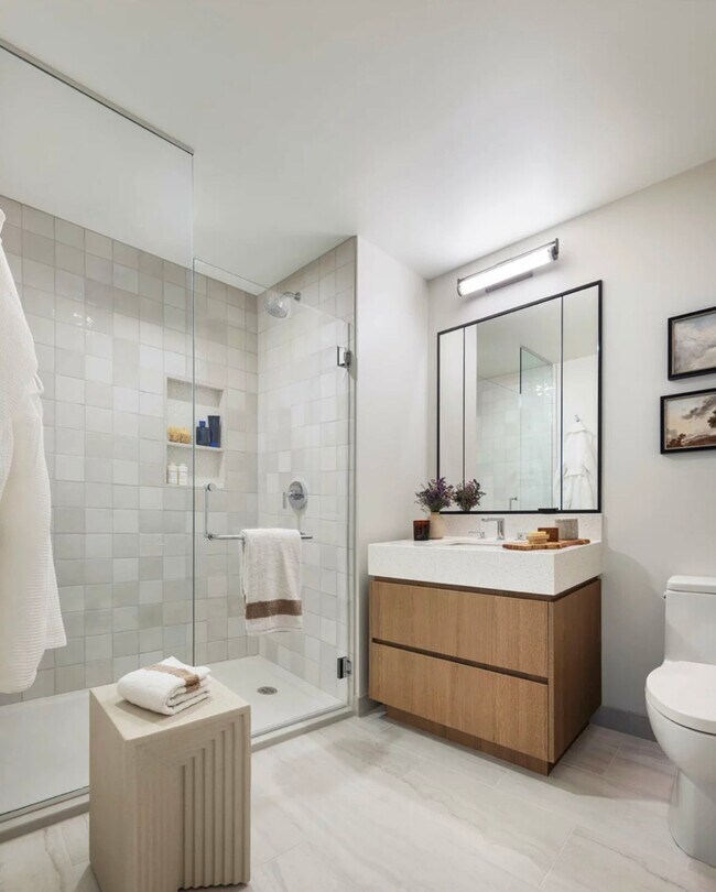 Building Photo - 164 N Peoria St